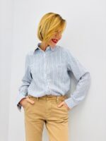 Chemise Rayée en Coton à fin Motif Brodé – élégance douce et esprit casual chic