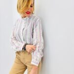 Chemise Rayée en Coton à Volants – esprit romantique et élégance naturelle