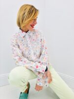Chemise Florale en Coton – douceur printanière et élégance naturelle
