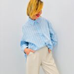 Chemise Rayée Fluide – élégance contemporaine et confort chic