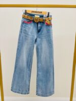 Jean Coupe Wide Leg ceinturé – allure bohème et détail signature – Image 2