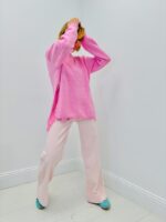 Pull Doux à Col Rond avec Détail Dentelle Raffiné – Image 2