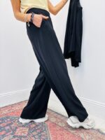 Pantalon Blush À Taille Élastiquée Marque Ema Blues – Confort Chic Du Quotidien – Image 7