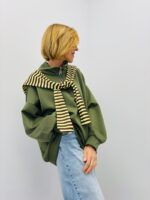 Pull Oversize à Col Camionneur et Capuche Rayée – Image 6