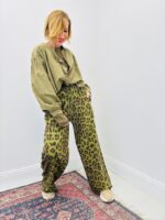 Blouse À Volants Devant – Élégance Romantique Et Intemporelle – Image 8