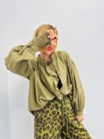 Blouse À Volants Devant – Élégance Romantique Et Intemporelle – Image 9