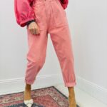 Pantalon En Velours Côtelé – Confort Chic Et Allure Moderne