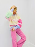 Pull Rayé Multicolore En Maille Douce – Image 4