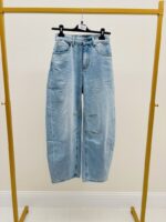 Jean Coupe Barrel – Denim Tendance & Volume Moderne – Image 2