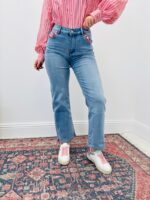 Jean Coupe Droite à Détails Colorés – Intemporel Revisité – Image 3