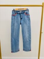 Jean Coupe Droite à Détails Colorés – Intemporel Revisité – Image 2