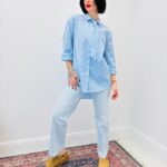 Chemise Rayée en Coton à Lien Col – Élégance Décontractée