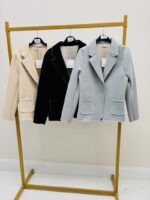 Veste Tailleur En Néoprène À Coupe Structurée Et Confort Moderne – Image 2