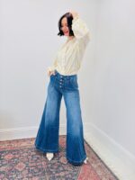 Jean Coupe Flared Taille Haute Boutonné – Image 3