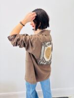 Veste Tailleur Fluide À Dos Crochet Cœur Signature – Image 3