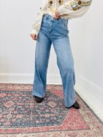 Jean Large Taille Haute À Jambe Droite Structurée – Image 4