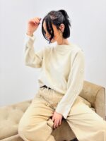 Pull En Viscose À Col Montant Et Détails Boutonnés – Image 11