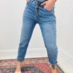 Jean Taille Haute À Boutons Bijoux – Esprit Féminin & Caractère