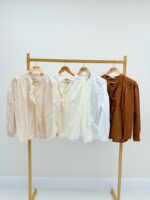 Blouse À Volants Devant – Élégance Romantique Et Intemporelle – Image 2