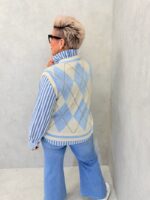 Pull sans manches à losanges rose et écru – Grande Taille – Esprit rétro chic et confort moderne – Image 4