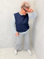 Pull sans manches en maille douce rose chiné – Grande Taille – Confort moderne et allure tendance – Image 7