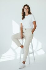 Pantalon En Velours Côtelé Coupe Carotte