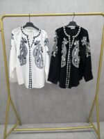 Chemise Brodée Bohème Grande Taille – Élégance Artisanale & Confort Absolu – Image 3