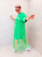 Robe T-Shirt Grande Taille en Tulle – Esprit Sport Chic & Audace Moderne – Image 3