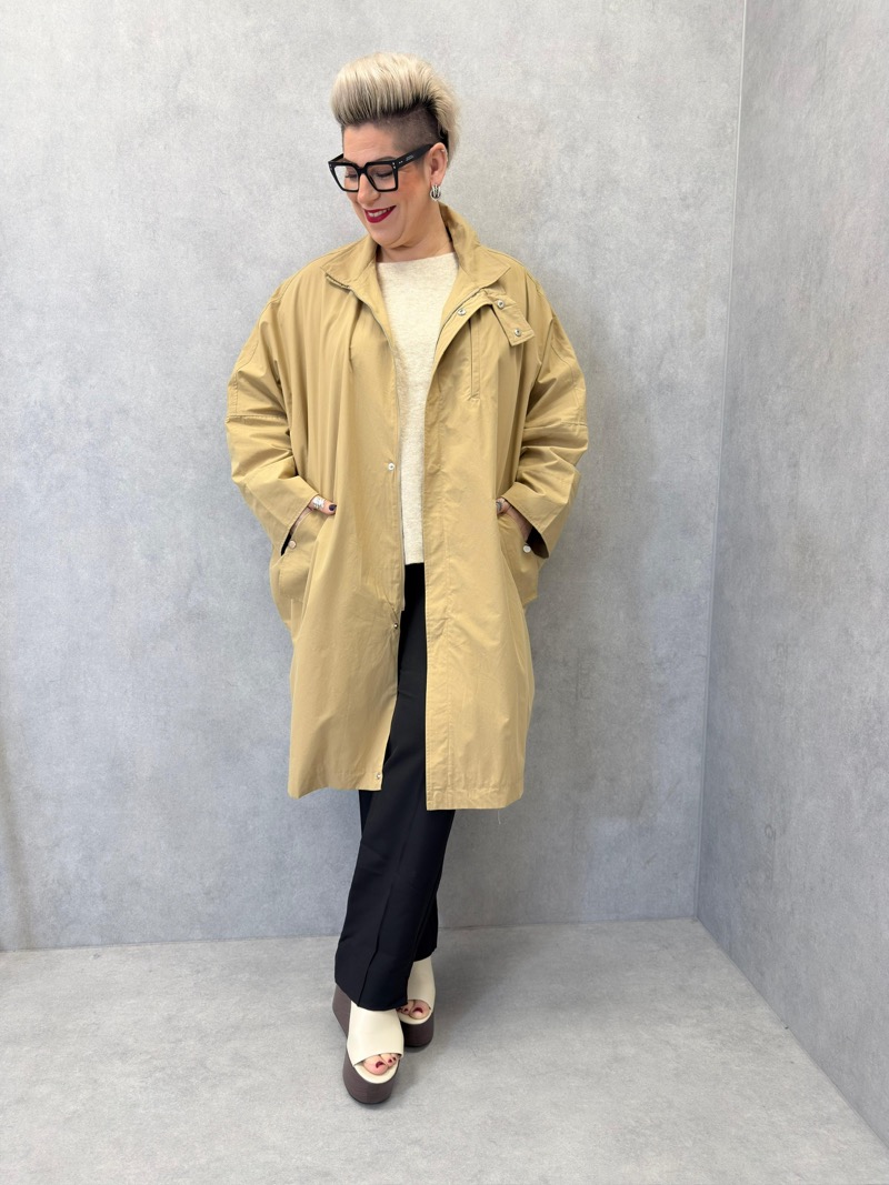 496b64ea-04b3-4118-8951-98b4770eed9a Trench Long Grande Taille Luna Bloom – Coupe Droite & Esprit Contemporain – Image 1