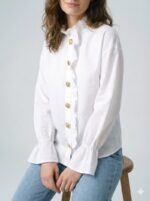 Chemise Victorienne À Détails Bijoux Dorés – Image 3