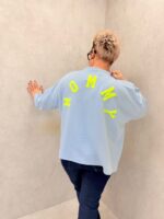 Sweat Oversize Lettrage Relief “MOMY” – Confort Tendance Grande Taille – Image 7