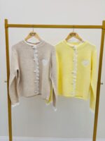 Gilet En Maille Douce À Détail Cœur Et Dentelle – Image 5