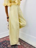 Pantalon Coupe Barrel Taille Haute Esprit Moderne Chic – Image 7