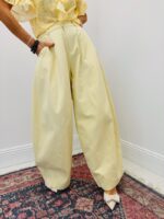 Pantalon Coupe Barrel Taille Haute Esprit Moderne Chic – Image 8