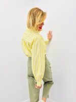 Chemise Rayée À Col Victorien Esprit Chic Lumineux