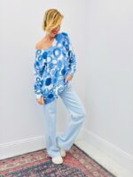 Pull Imprimé Graphique Col V Esprit Artistique Moderne – Image 2