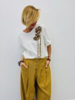 T-Shirt En Coton Avec Détail Fleurs Appliquées – Image 2