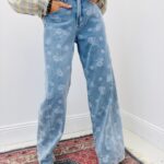 Jean Wide Leg Denim Clair À Motif Déstructuré