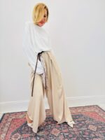 Pantalon Large Fluide À Ceinture Fantaisie Et Détail Foulard – Image 2