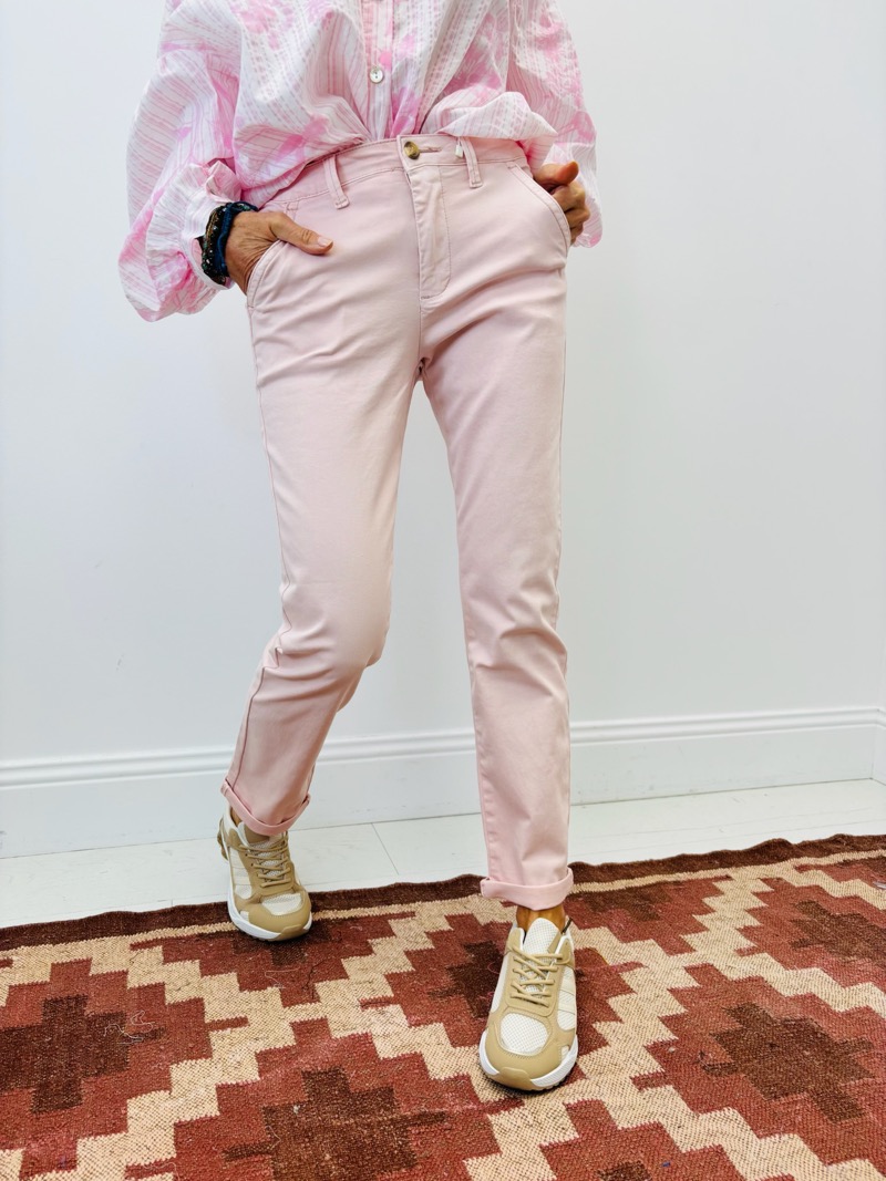 IMG_5635 Pantalon Coupe Slim Confort Esprit Casual Chic – Image 1