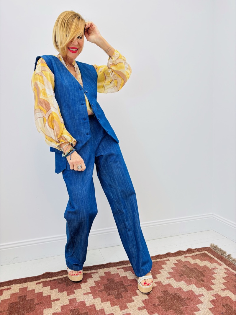 IMG_6550 Gilet Garçon De Café En Jean – Les Acolytes – Image 1