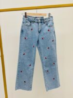 Jean Coupe Droite Brodé Fraises – Image 2