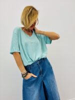 T-Shirt Col V Oversize – Image 7