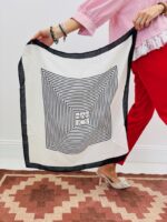 Foulard Aimanté Graphique Bicolore Élégance Contemporaine