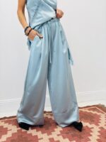 Pantalon Large Satiné En Viscose Élégance Fluide