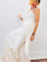 Tunique Satinée En Viscose Détail Dentelle Élégance Féminine – Image 5