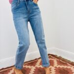 Jean Mom Fit Denim Bleu Délavé Taille Haute