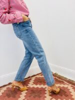 Jean Mom Fit Denim Bleu Délavé Taille Haute – Image 6