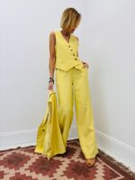 Gilet Tailleur Croisé Élégance Lumineuse - ANGE – Image 2