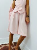 Bermuda Tailleur Fluide Élégance Moderne – Image 4